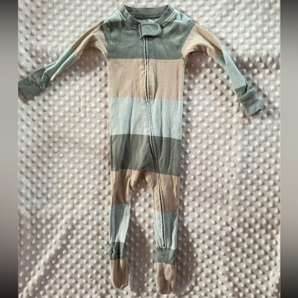 Honest Company baby sleeper